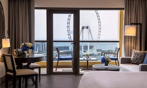 هتل امواج روتانا دبی